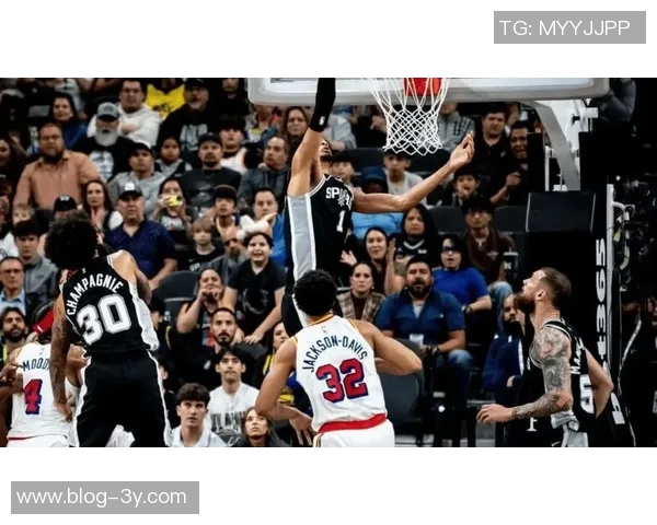 文班亚马上半场火力全开16分钟狂砍20分6板展现统治级表现